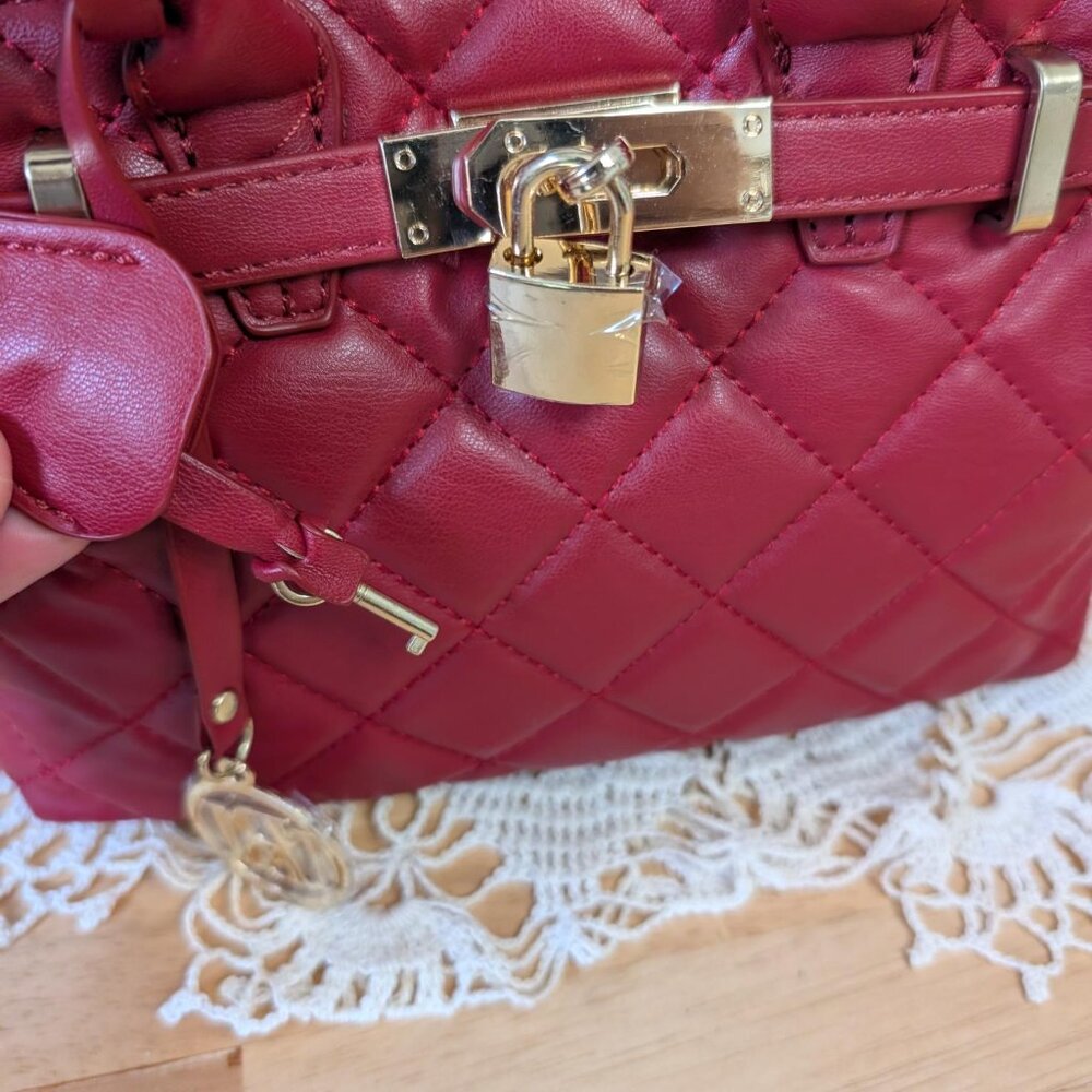 *New with Tags* Badgley Mischka Small Tote Crossbody - Picture 5 of 7